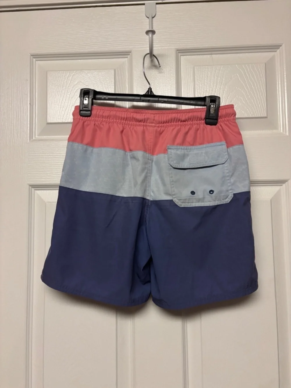 Vineyard Vines Pink & Blue Swim Trunks with Drawstring Size: L